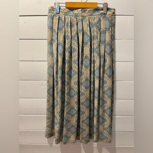 📍🩵 Alfred Sung 100% Silk Pleated Midi Skirt – Size 8